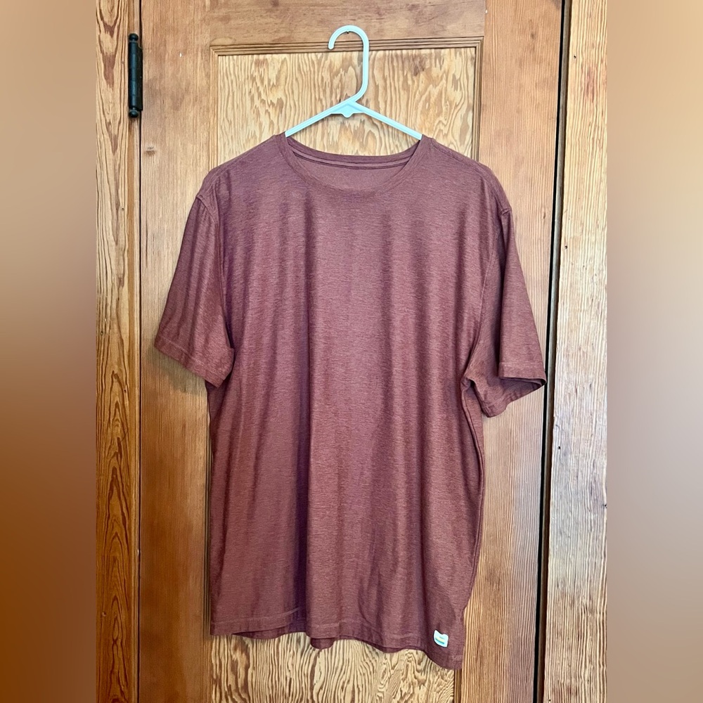 Men's Vuori Ponto Performance Short Sleeve Shirt-Size XL-Heathered Burgundy